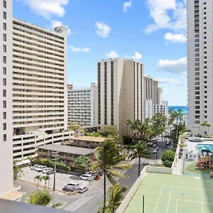 Hoʻomaha 1 Bedroom + 1 Free Parking Apartment