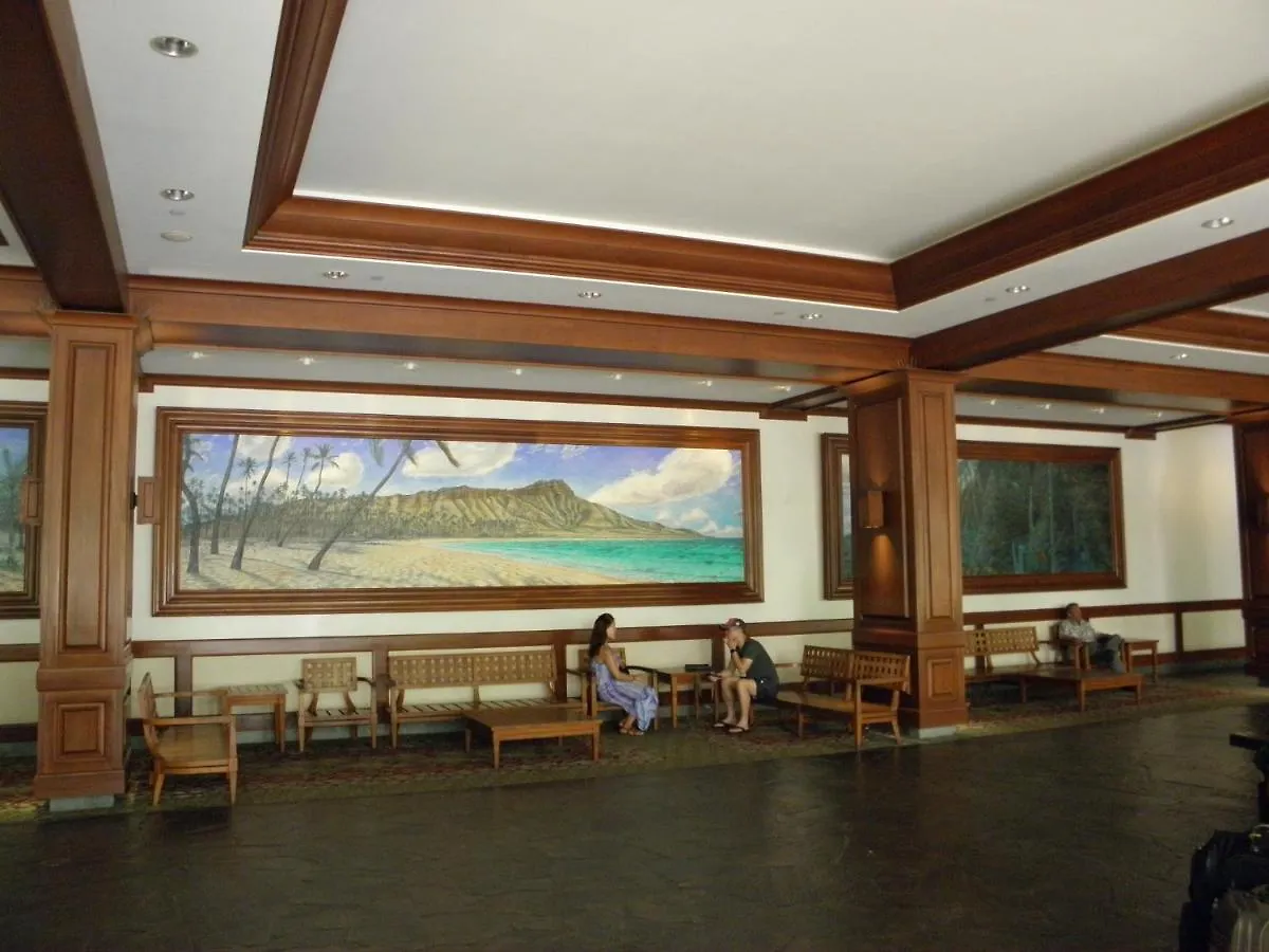 Mountain View Getaway, Free Parking And Beach Steps Away Honolulu Apartment