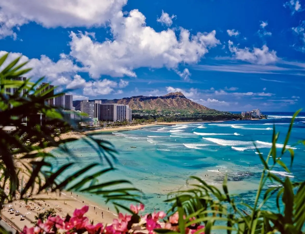 Mountain View Getaway, Free Parking And Beach Steps Away Honolulu