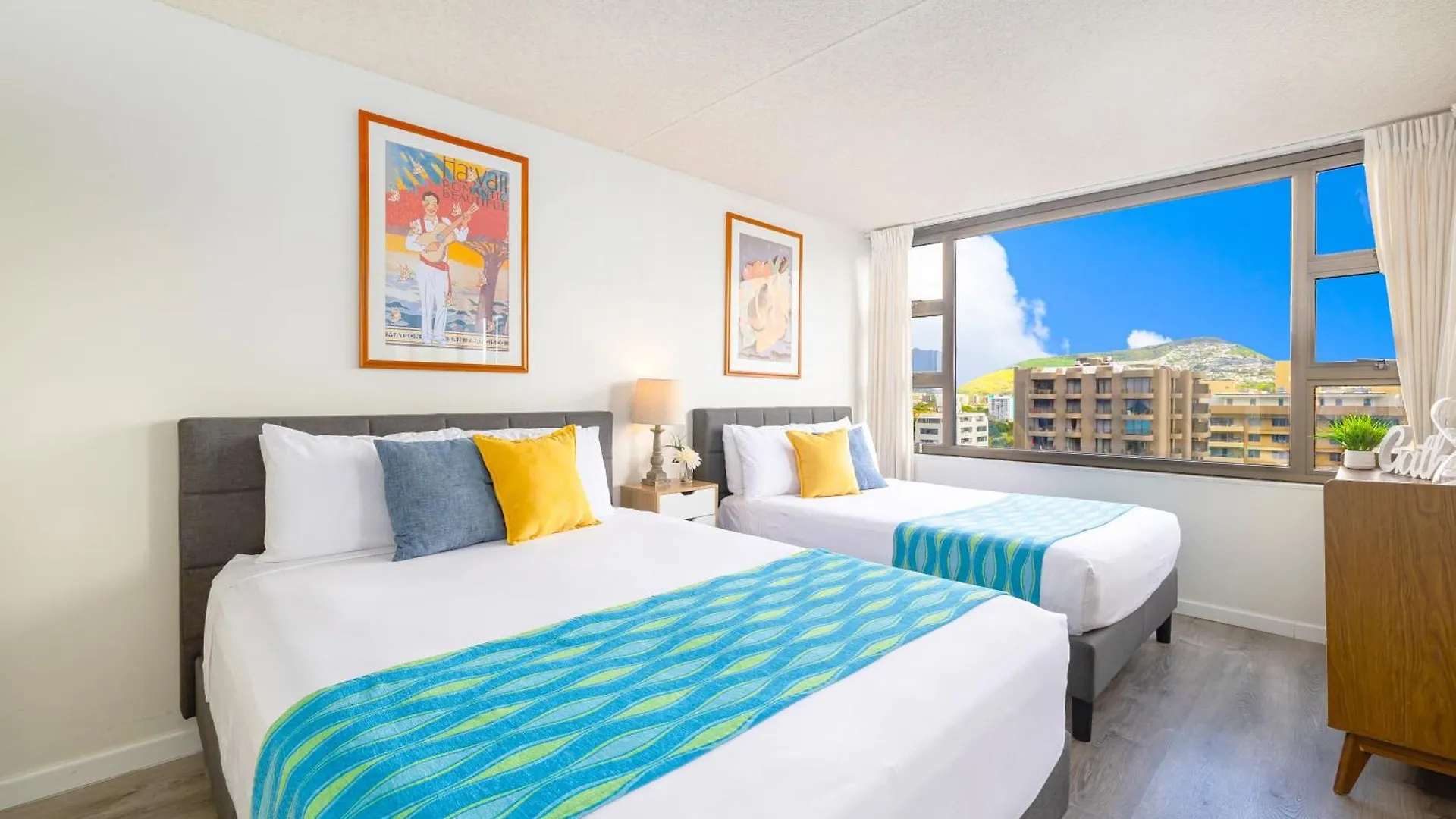 Mountain View Getaway, Free Parking And Beach Steps Away Honolulu