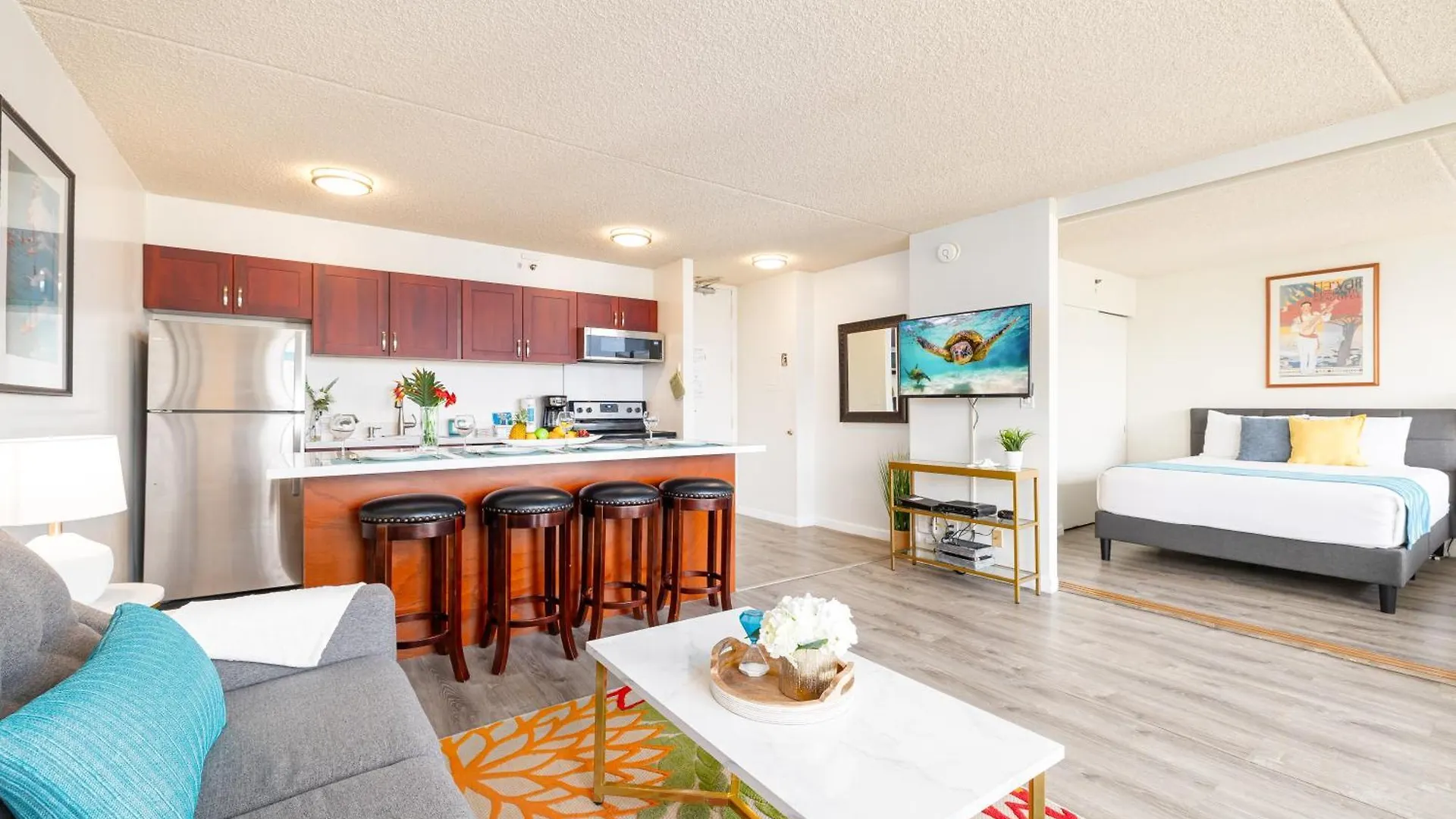 Mountain View Getaway, Free Parking And Beach Steps Away Honolulu 0*,  United States