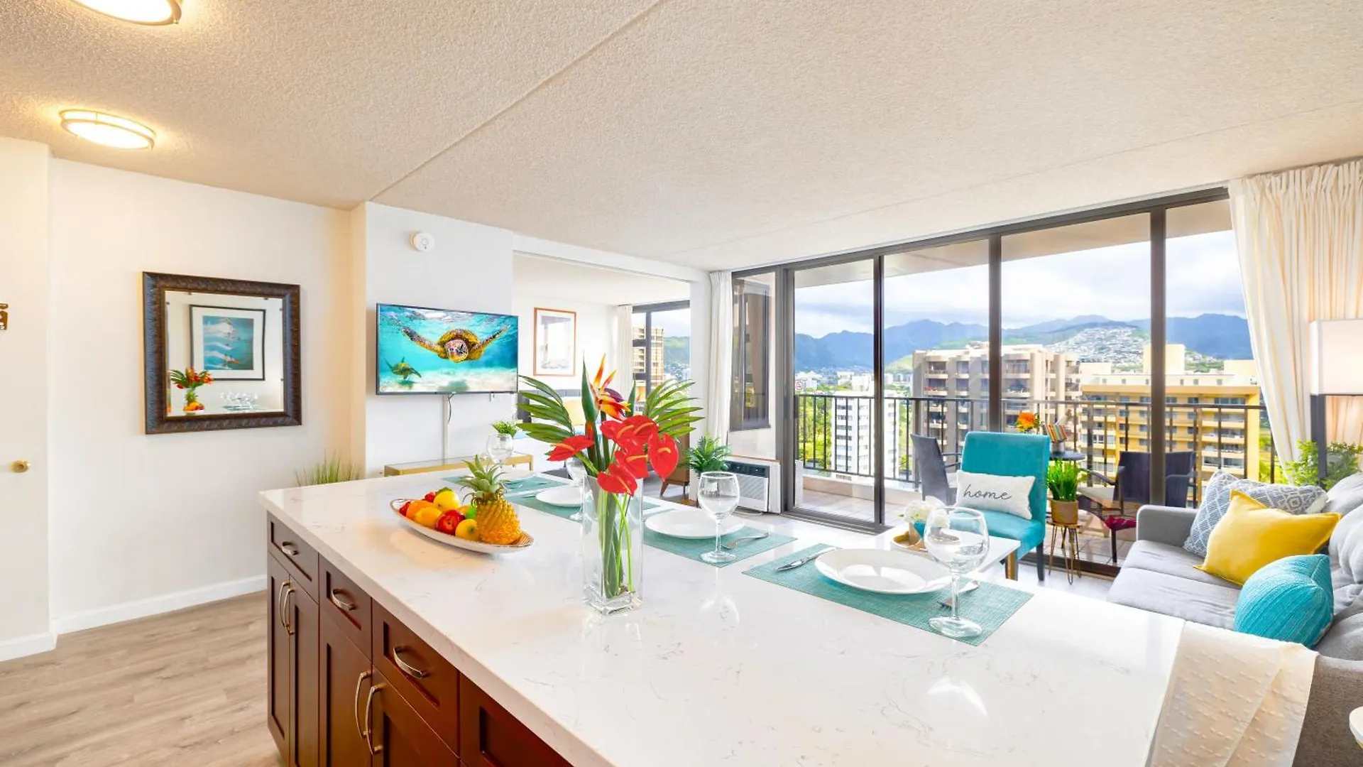 Mountain View Getaway, Free Parking And Beach Steps Away Honolulu 0*,  United States